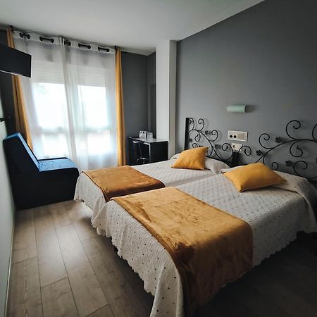 Nest El Camino Hotel Сантяго де Компостела Екстериор снимка