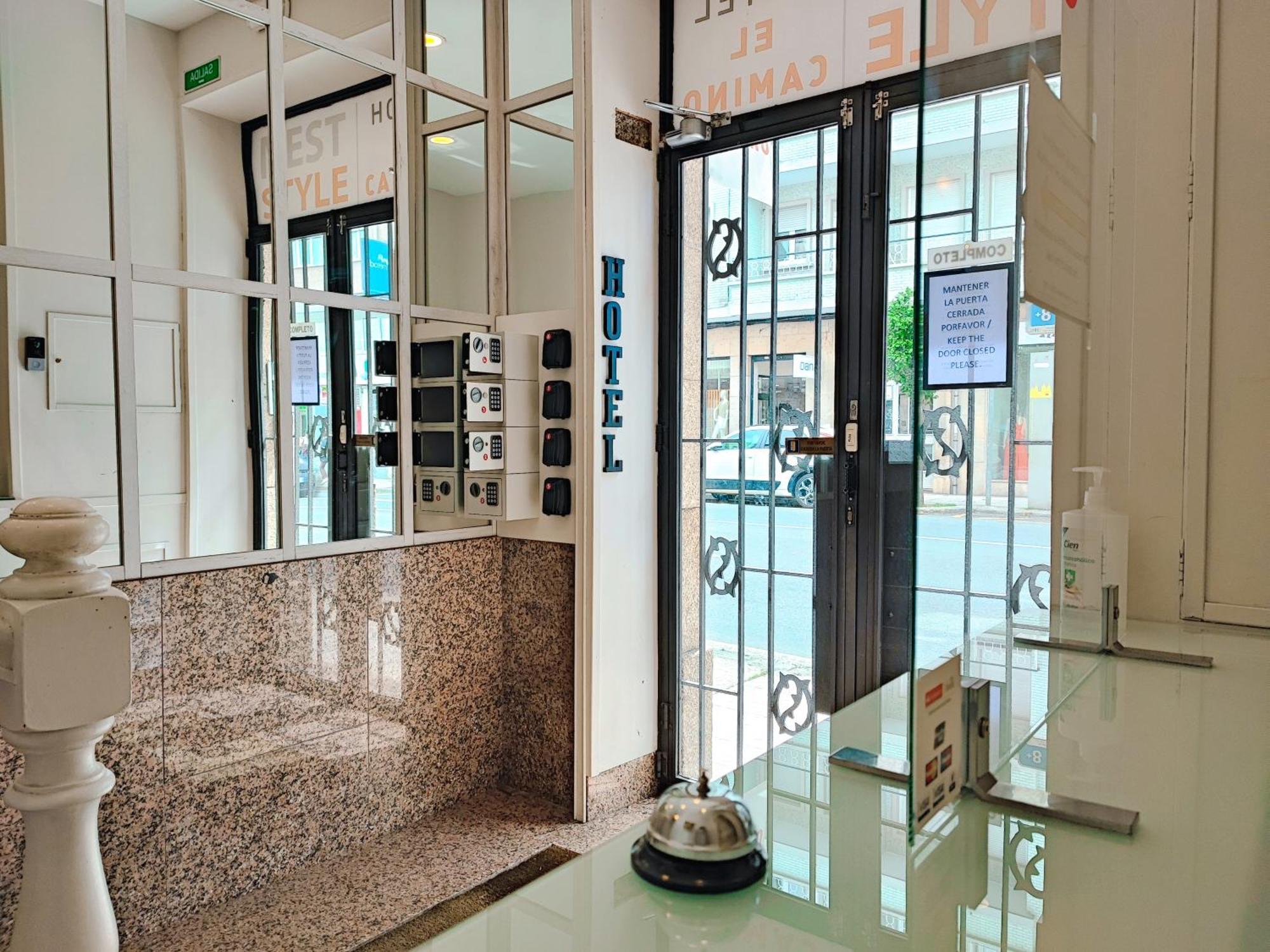 Nest El Camino Hotel Сантяго де Компостела Екстериор снимка