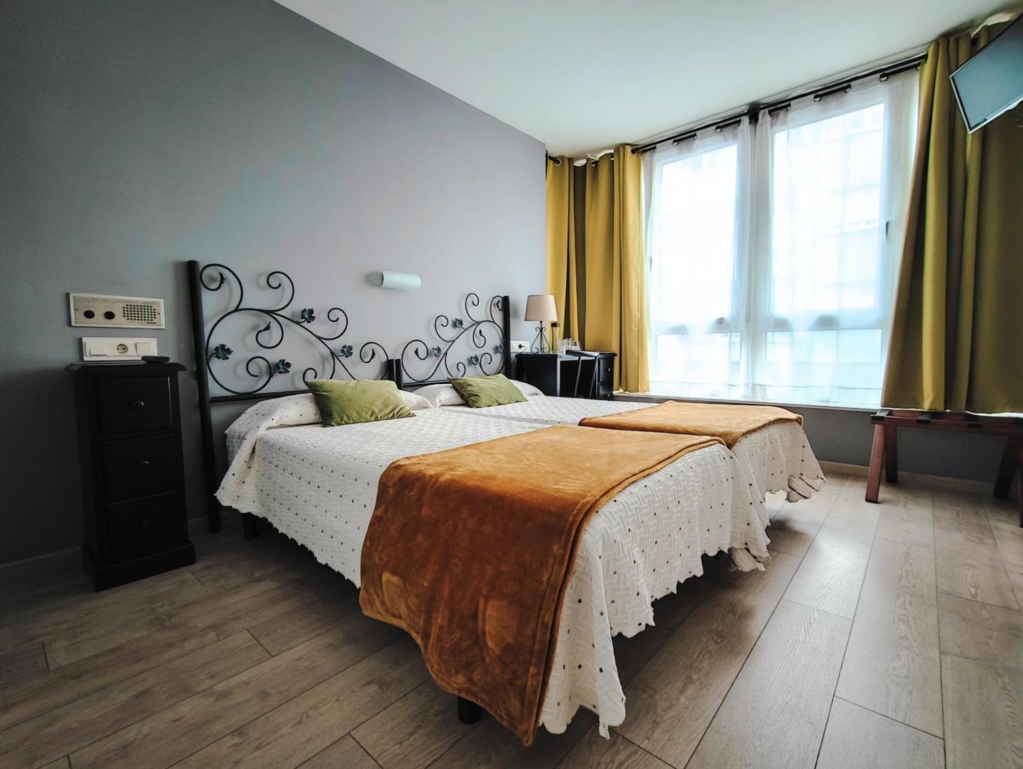 Nest El Camino Hotel Сантяго де Компостела Екстериор снимка
