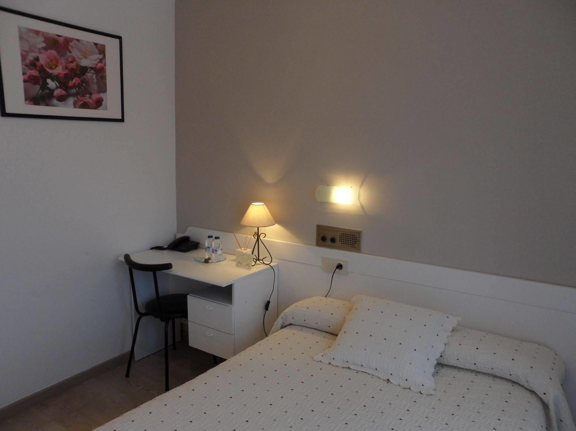 Nest El Camino Hotel Сантяго де Компостела Екстериор снимка